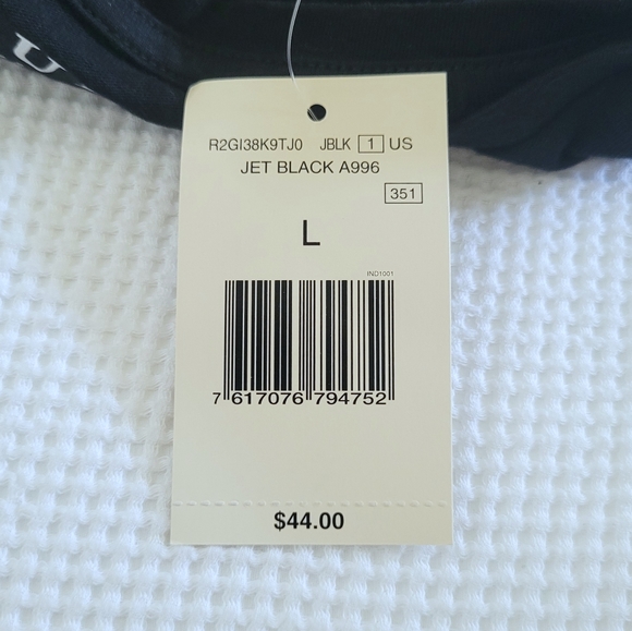 Guess❓Rhinestone💎 Logo Tee👕 - NWT - Picture 15 of 15